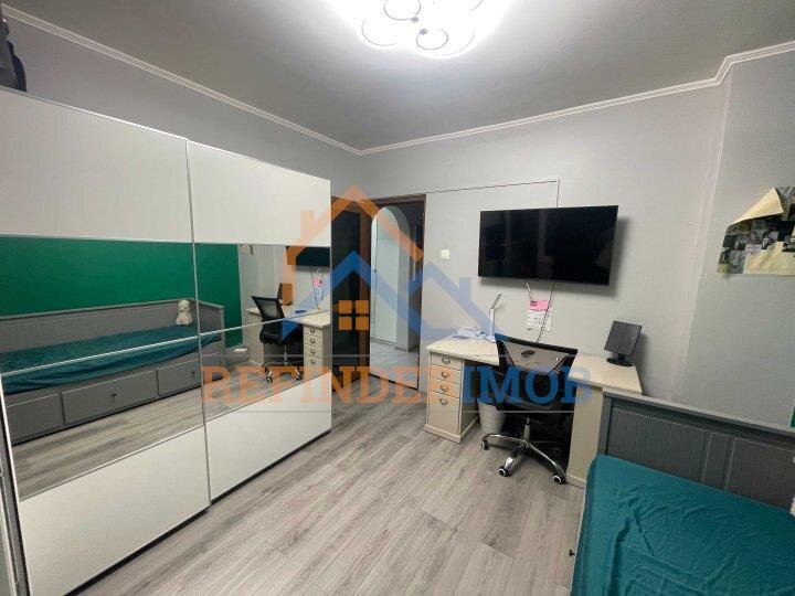 Piata Muncii Apartament de vanzare cu 3 camere,
